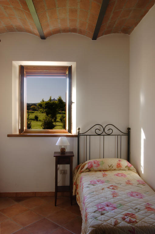 Agriturismo Quattro Pini Castagneto Carducci Exterior foto